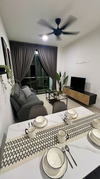 Servis Apartment untuk Dijual di The M @ Medini Macrolink - Eric Foo - Living Room - PropertyGuru.com.my