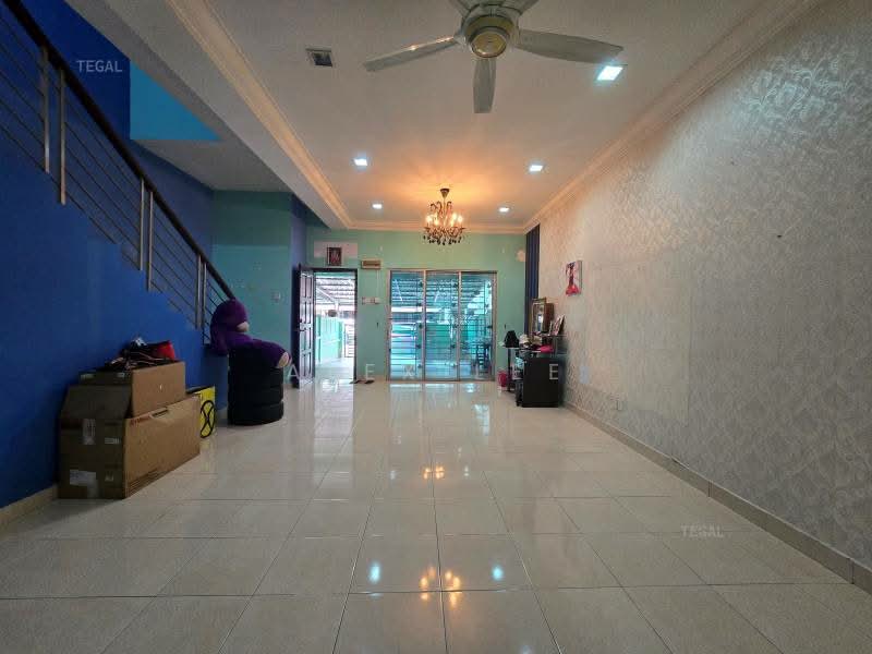 Rumah Teres untuk Disewa di Bandar Puteri Klang (Klang) - Alex Lee - Living Room - PropertyGuru.com.my