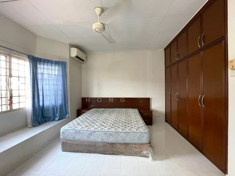 2-storey Terraced House for Sale in Sungai Ara (Penang) - Hong . - Bedroom - PropertyGuru.com.my