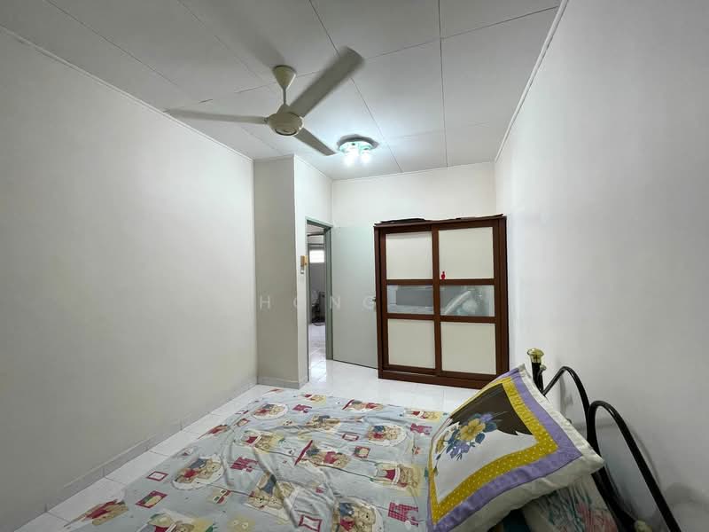 2-storey Terraced House for Sale in Sungai Ara (Penang) - Hong . - Bedroom - PropertyGuru.com.my