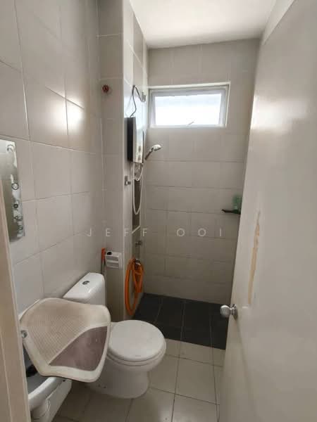 2-storey Terraced House for Sale in Iskandar Puteri (Nusajaya) (Johor) - Jeff Ooi - Bathroom - PropertyGuru.com.my