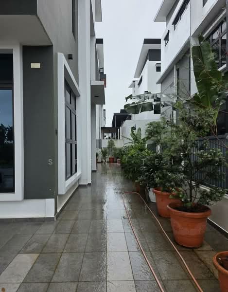 Semi-Detached House for Sale in Taman Nusa Sentral (Iskandar Puteri (Nusajaya)) - Serene Teh - Exterior - PropertyGuru.com.my
