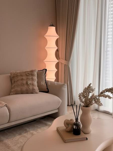 Service Residence for Sale at Suasana Bukit Ceylon / Raja Chulan Residences - Renee Tee - Living Room - PropertyGuru.com.my