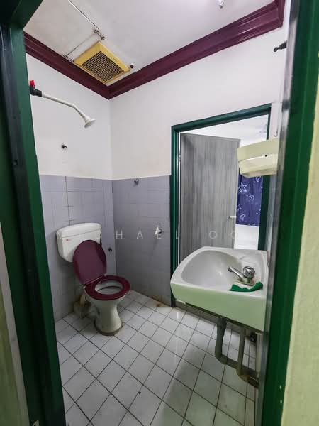 Terraced House for Sale in Klang (Selangor) - Michael Ooi - Bathroom - PropertyGuru.com.my
