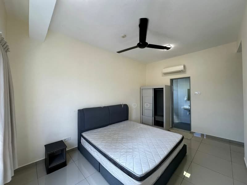 Condominium for Rent at The Edge Residence - TJ Yoo - Bedroom - PropertyGuru.com.my