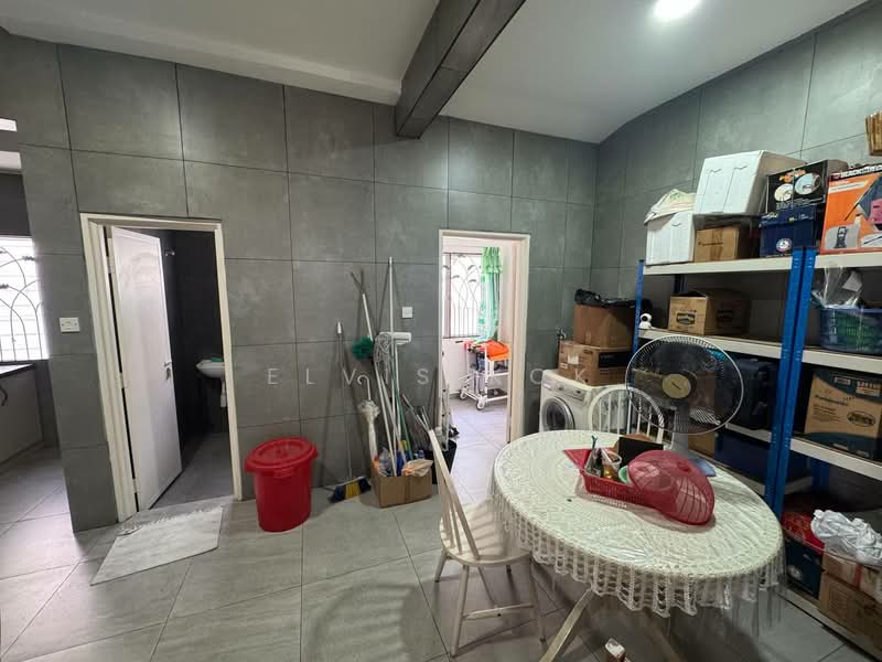 2-storey Terraced House for Sale in Taman Kelana Idaman (Ara Damansara) - Elvis Kok - Interior - PropertyGuru.com.my
