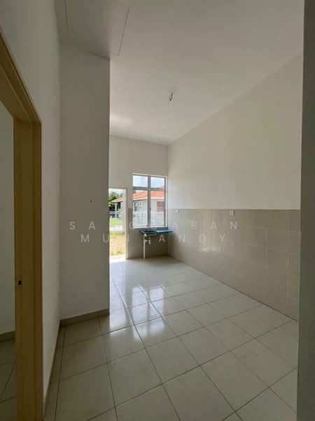Rumah Teres 1 Tingkat untuk Dijual di Parit Puntar (Perak) - Sanggaran Muniandy - Kitchen - PropertyGuru.com.my