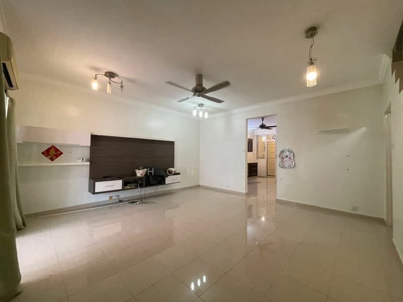 Rumah Teres 2 Tingkat untuk Dijual di Sungai Ara (Penang) - Hong . - Living Room - PropertyGuru.com.my