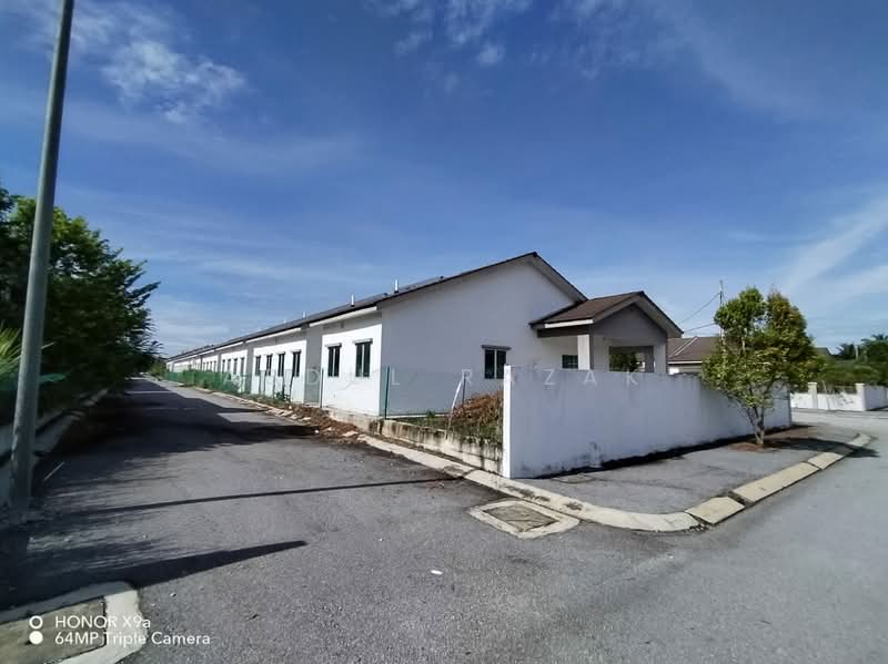 Rumah Teres untuk Dijual di Batang Padang (Perak) - Abdul Razak - Exterior - PropertyGuru.com.my