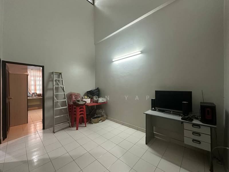 Rumah Teres 2 Tingkat untuk Dijual di Taman Skudai Indah (Skudai) - Evon Yap - Living Room - PropertyGuru.com.my