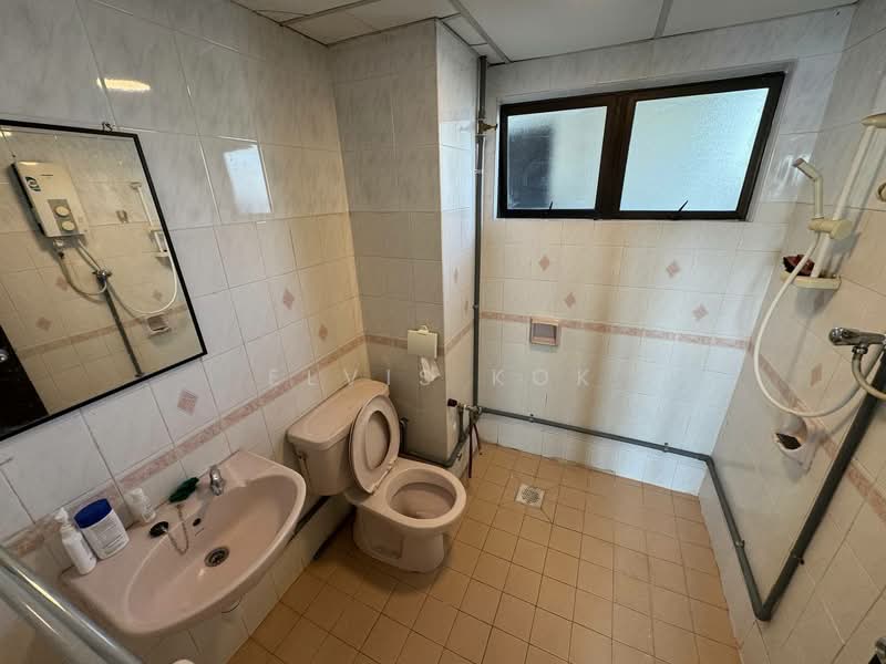 Condominium for Sale at Vista Komanwel C - Elvis Kok - Bathroom - PropertyGuru.com.my