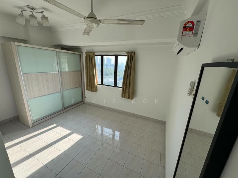 Condominium for Sale at Vista Komanwel C - Elvis Kok - Bedroom - PropertyGuru.com.my