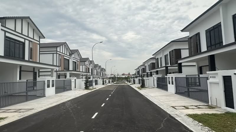 Rumah Berkembar untuk Dijual di Johor Bahru (Johor) - Garet Lim - Exterior - PropertyGuru.com.my