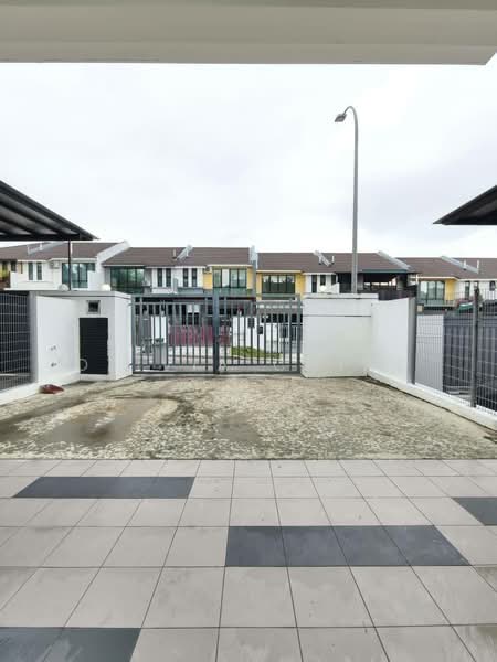 Rumah Teres 2 Tingkat untuk Dijual di Taman Austin Duta (Tebrau) - Olivia Ching - Exterior - PropertyGuru.com.my