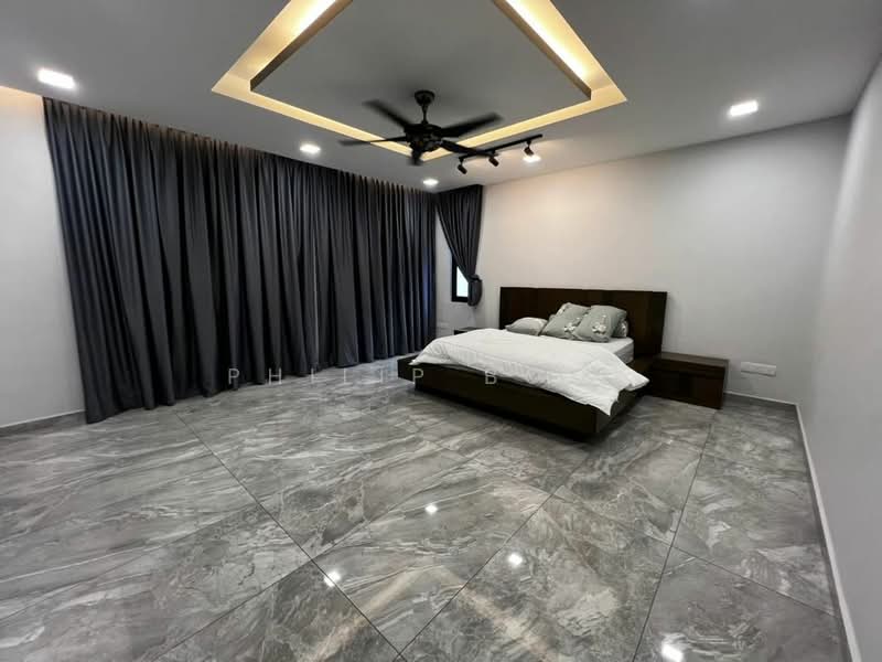 Semi-Detached House for Sale in Taman Pelangi (Johor Bahru) - Philip Book - Bedroom - PropertyGuru.com.my