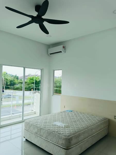 Semi-Detached House for Rent in Seri Kembangan (Selangor) - Evanslee . - Bedroom - PropertyGuru.com.my