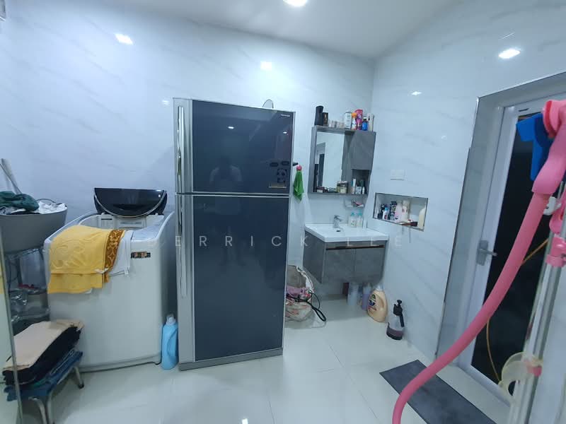 Rumah Teres 2 Tingkat untuk Dijual di Usj 1 (Subang Jaya) - Derrick Lee - Bathroom - PropertyGuru.com.my