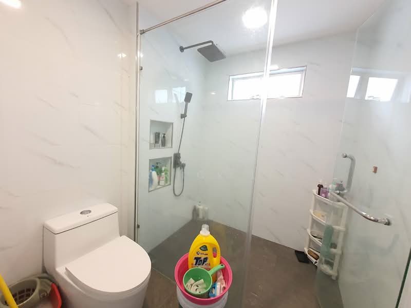 Rumah Teres 2 Tingkat untuk Dijual di Usj 1 (Subang Jaya) - Derrick Lee - Bathroom - PropertyGuru.com.my