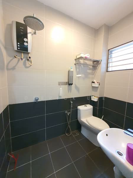 Rumah Teres 2 Tingkat untuk Dijual di Usj 1 (Subang Jaya) - Derrick Lee - Bathroom - PropertyGuru.com.my