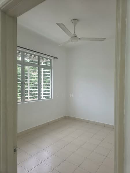Pangsapuri untuk Dijual di Pangsapuri Adalia - Shaling . - PropertyGuru.com.my