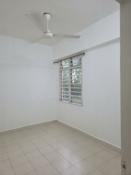 Pangsapuri untuk Dijual di Pangsapuri Adalia - Shaling . - PropertyGuru.com.my