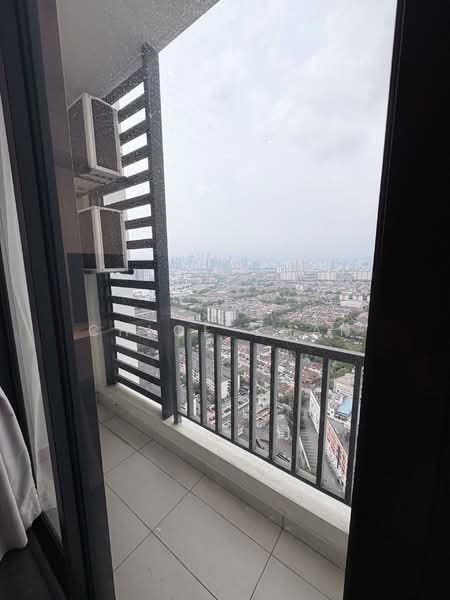 Servis Apartment untuk Dijual di 28 Boulevard - Chloe Chan - Balcony - PropertyGuru.com.my