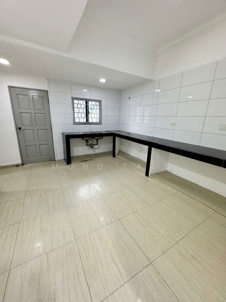 Rumah Teres 1 Tingkat untuk Dijual di Taman Perling (Perling) - Mohd Faez - Kitchen - PropertyGuru.com.my