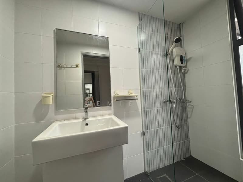 Servis Apartment untuk Disewa di V@SUMMERPLACE - Jemie . - Bathroom - PropertyGuru.com.my