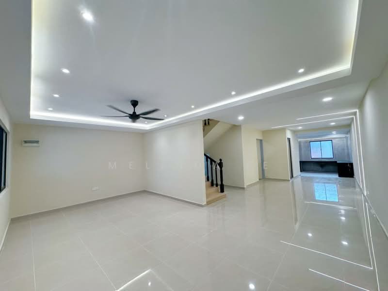 2-storey Terraced House for Sale in Taman Skudai Baru (Skudai) - Melinda Ee - Living Room - PropertyGuru.com.my