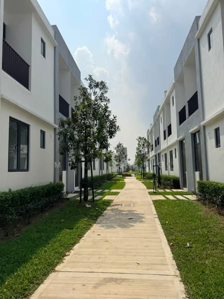 Rumah Teres 2 Tingkat untuk Dijual di Kota Kemuning (Shah Alam) - Mike Sing - Exterior - PropertyGuru.com.my
