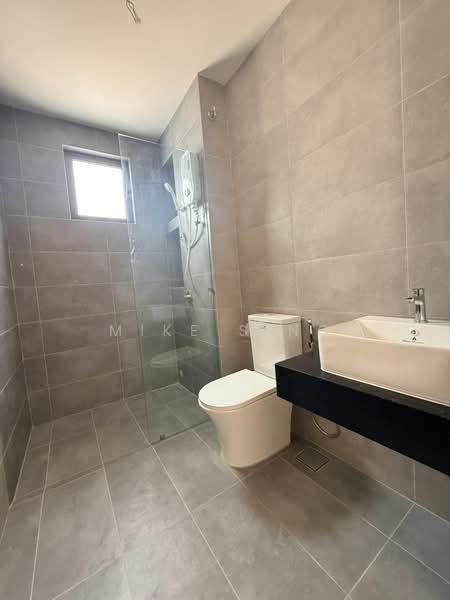 Rumah Teres 2 Tingkat untuk Dijual di Kota Kemuning (Shah Alam) - Mike Sing - Bathroom - PropertyGuru.com.my