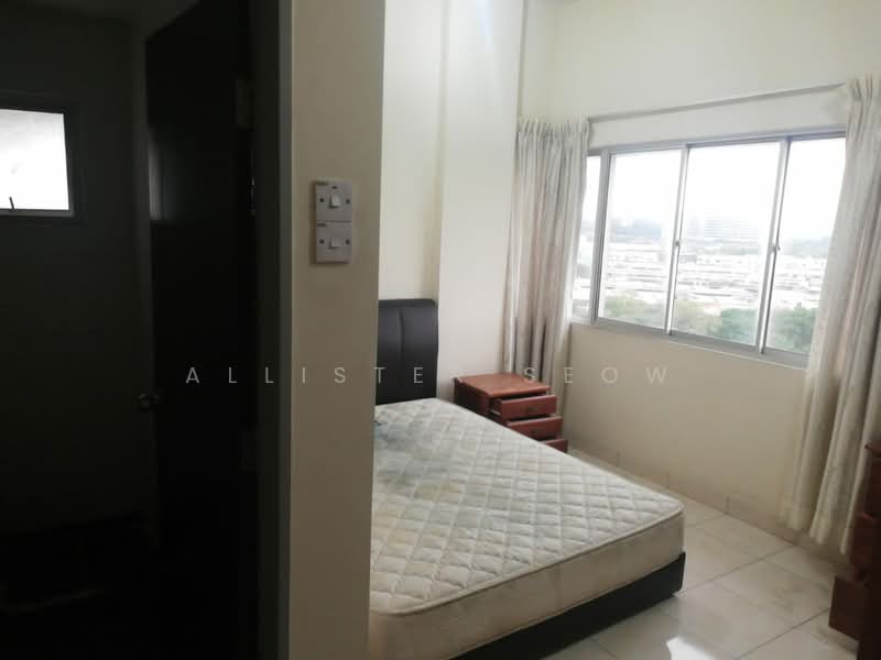 Kondominium untuk Disewa di Lagoon Suites - Allister Seow - Bedroom - PropertyGuru.com.my