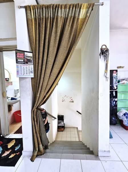 Townhouse for Sale in Batu Caves (Selangor) - Travis Wong - Entrance - PropertyGuru.com.my