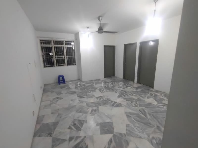 Apartment for Rent at Semarak Apartment - EE Ling - Living Room - PropertyGuru.com.my