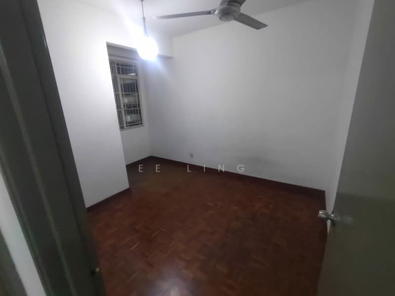 Apartment for Rent at Semarak Apartment - EE Ling - Bedroom - PropertyGuru.com.my