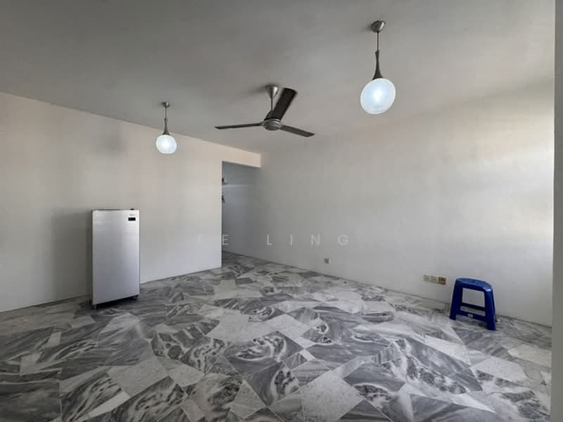 Pangsapuri untuk Disewa di Semarak Apartment - EE Ling - Living Room - PropertyGuru.com.my