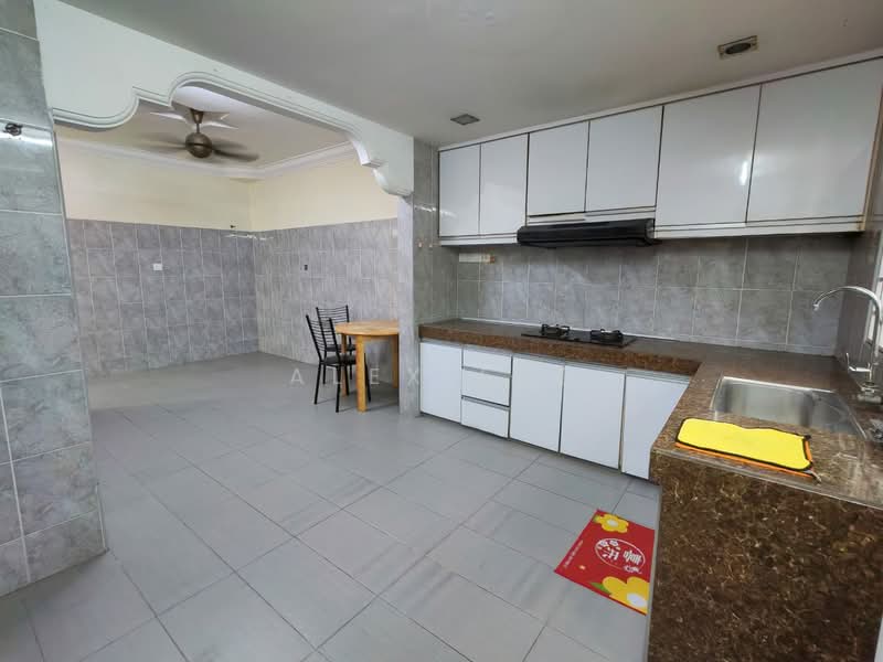 2-storey Terraced House for Sale in Setia Alam (Selangor) - Alex Lee - Kitchen - PropertyGuru.com.my
