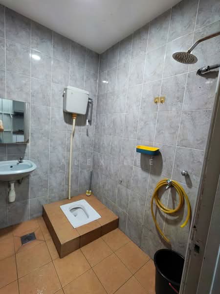 2-storey Terraced House for Sale in Setia Alam (Selangor) - Alex Lee - Bathroom - PropertyGuru.com.my