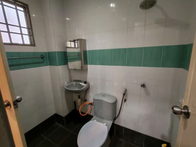 2-storey Terraced House for Sale in Setia Alam (Selangor) - Alex Lee - Bathroom - PropertyGuru.com.my