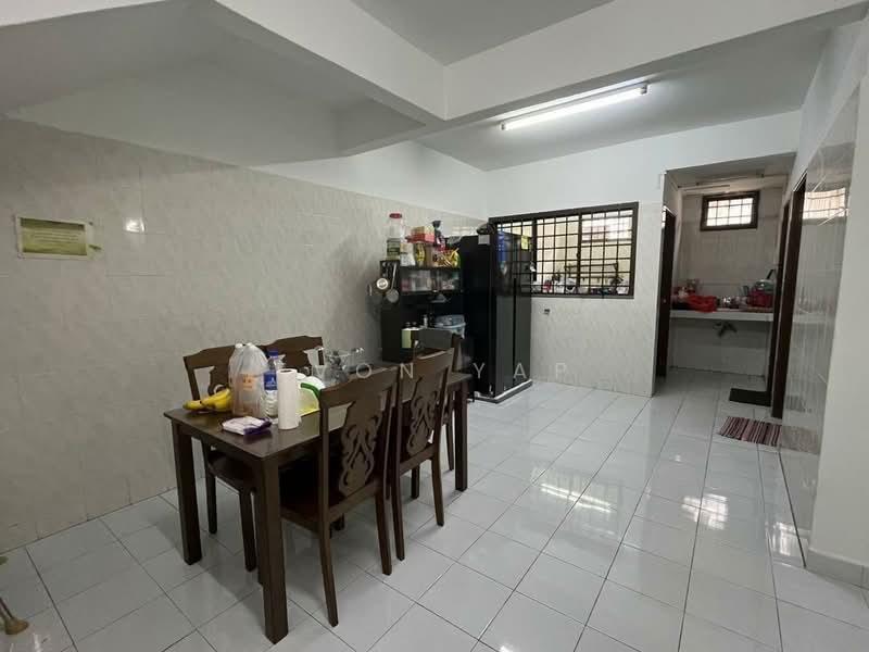 Rumah Teres 2 Tingkat untuk Dijual di Taman Mutiara Mas (Skudai) - Evon Yap - Dining Room - PropertyGuru.com.my