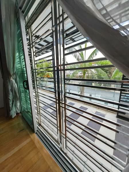 2.5-storey Terraced House for Sale in Taman Sutera Utama (Skudai) - Anson Hiong - Balcony - PropertyGuru.com.my