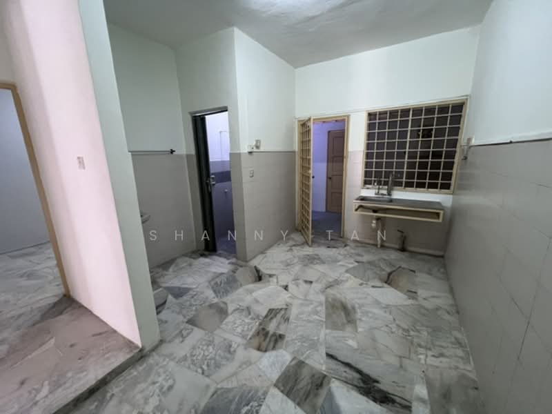 Rumah Teres untuk Dijual di Bandar Sungai Long (Selangor) - Shanny Tan - Kitchen - PropertyGuru.com.my