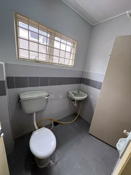Rumah Teres untuk Dijual di Bandar Sungai Long (Selangor) - Shanny Tan - Bathroom - PropertyGuru.com.my