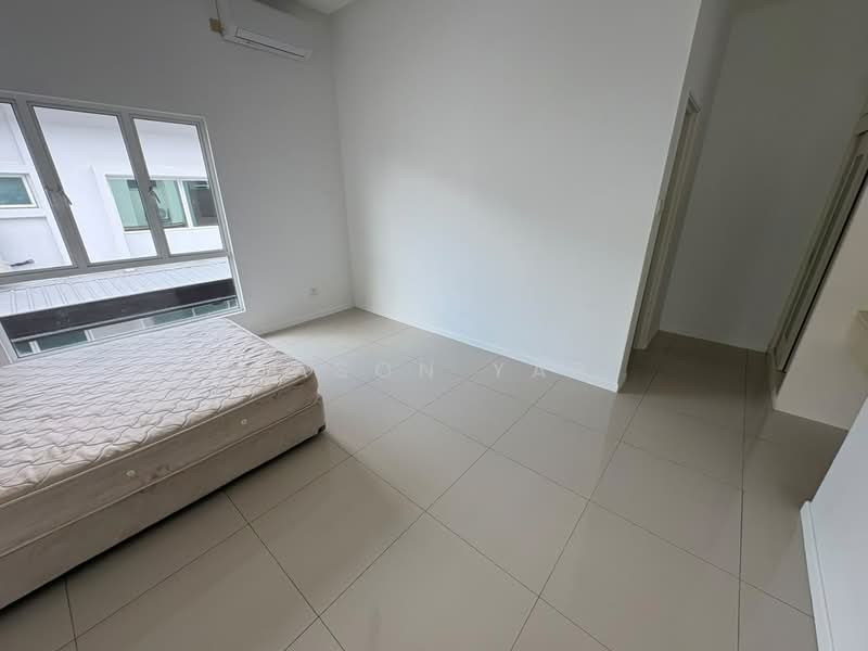 Semi-Detached House for Rent in Seri Kembangan (Selangor) - Jason Yap - Bedroom - PropertyGuru.com.my
