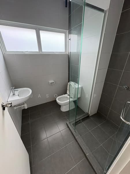 Semi-Detached House for Rent in Seri Kembangan (Selangor) - Jason Yap - Bathroom - PropertyGuru.com.my