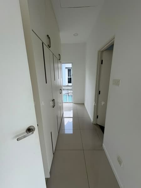 Semi-Detached House for Rent in Seri Kembangan (Selangor) - Jason Yap - Corridor - PropertyGuru.com.my