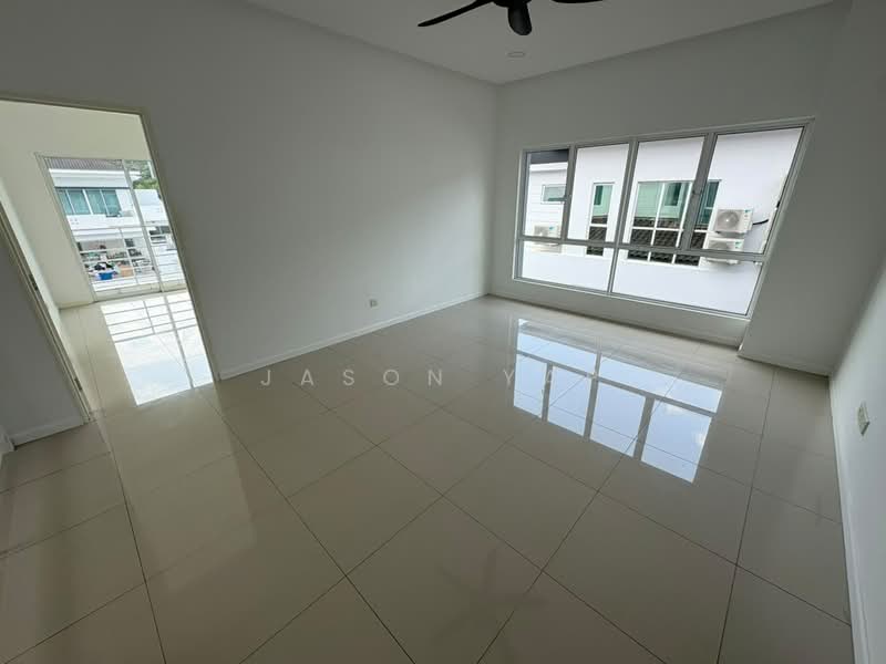 Semi-Detached House for Rent in Seri Kembangan (Selangor) - Jason Yap - Living Room - PropertyGuru.com.my