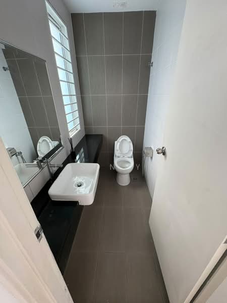 Semi-Detached House for Rent in Seri Kembangan (Selangor) - Jason Yap - Bathroom - PropertyGuru.com.my