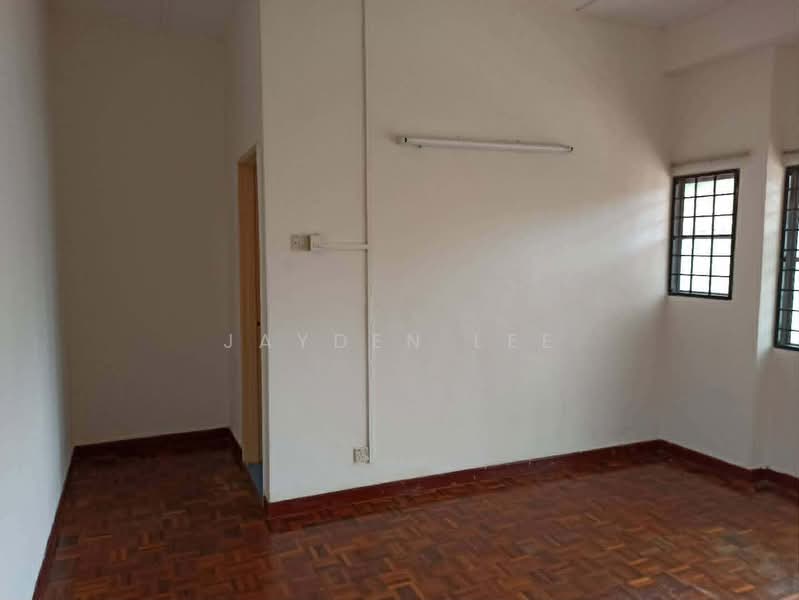 1.5-storey Terraced House for Sale in BANDAR PUCHONG JAYA (Puchong) - Jayden Lee - Interior - PropertyGuru.com.my