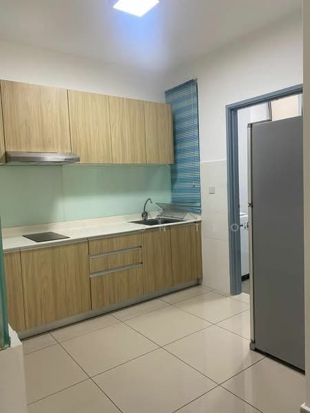 Servis Apartment untuk Disewa di Meridin Bayvue Serviced Apartment - Jayson Teo - Kitchen - PropertyGuru.com.my